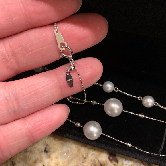 18k/platinum 850 akoya pearl necklace and bracelet set - Picture 2 of 3